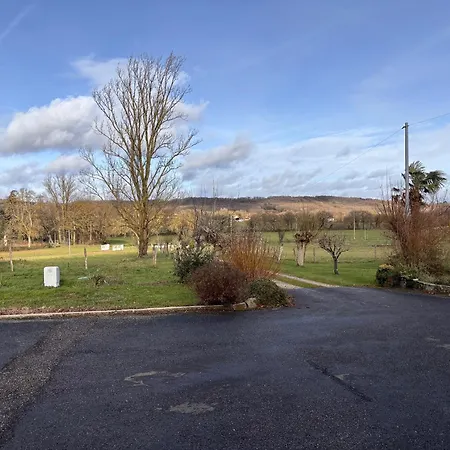 - A La Campagne, Marinette Lias