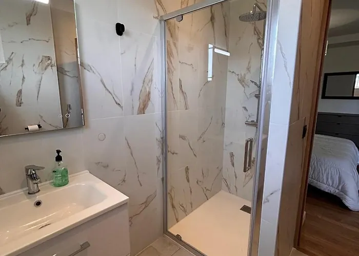 شقة - A La Campagne, Marinette Lias