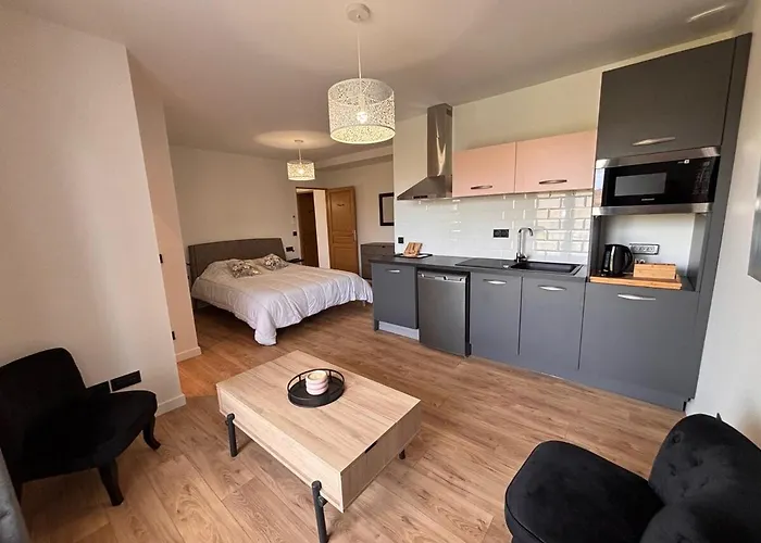 - A La Campagne, Marinette